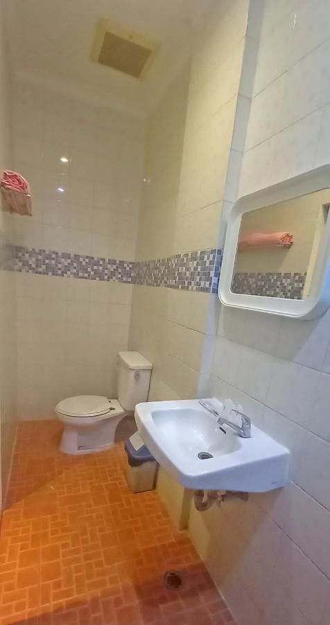 Hotel Aruni Ancol Jakarta Buitenkant foto