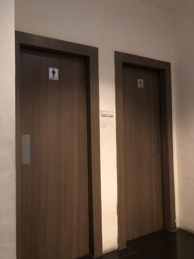 Hotel Aruni Ancol Jakarta Buitenkant foto