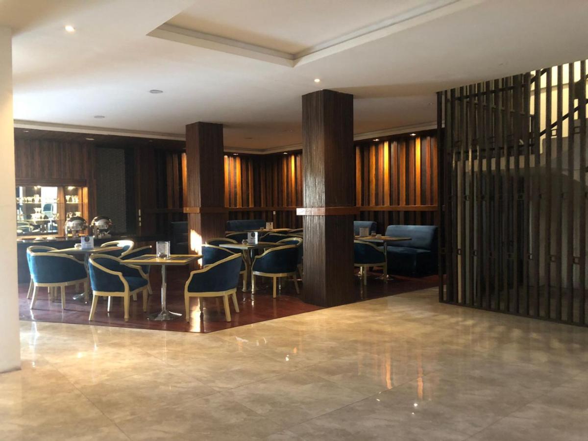 Hotel Aruni Ancol Jakarta Buitenkant foto