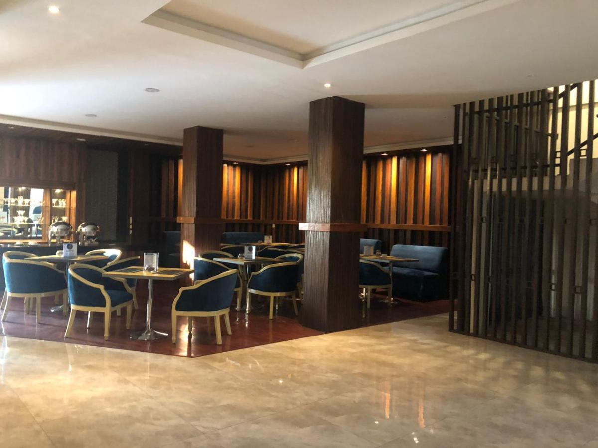 Hotel Aruni Ancol Jakarta Buitenkant foto